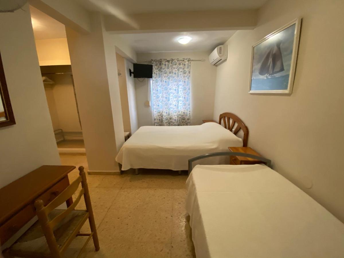Pension El Parque Calpe Luaran gambar