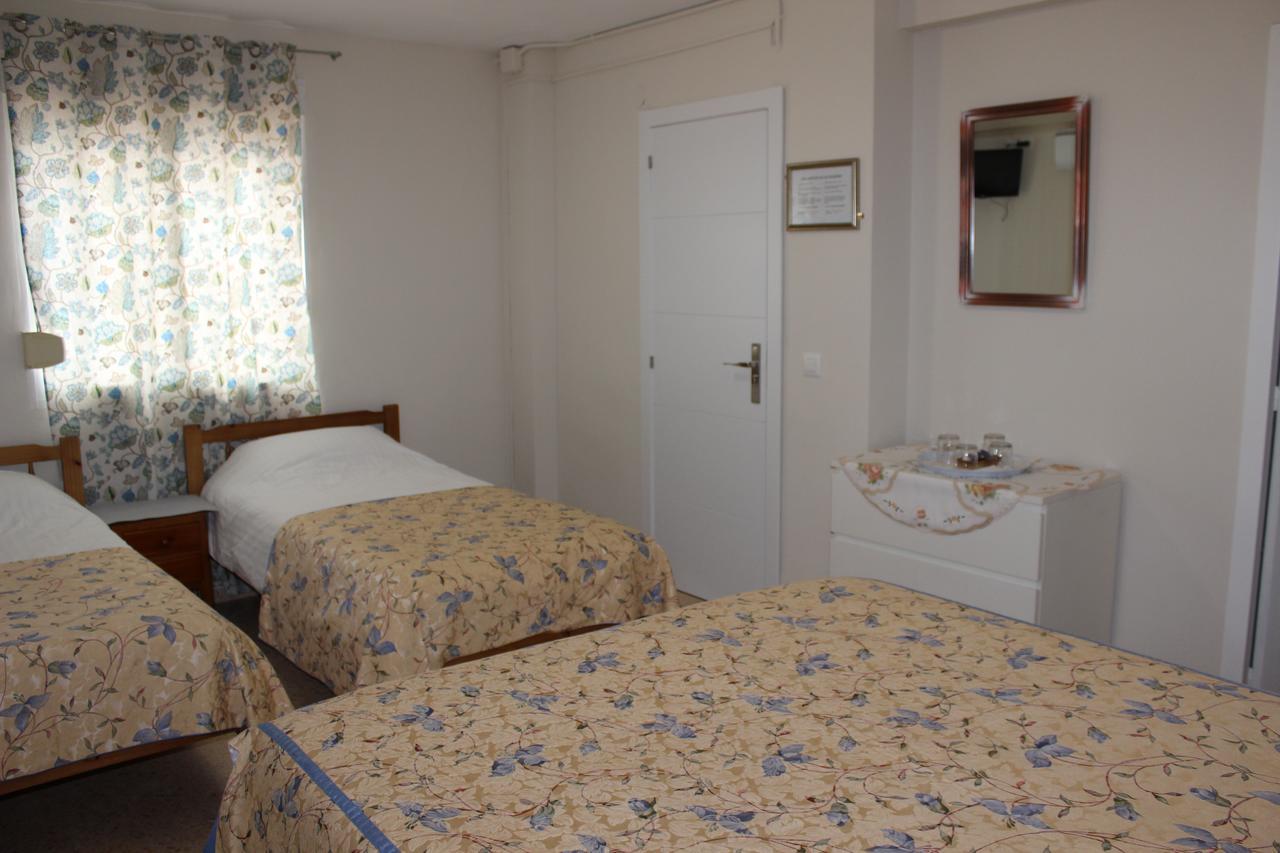 Pension El Parque Calpe Luaran gambar